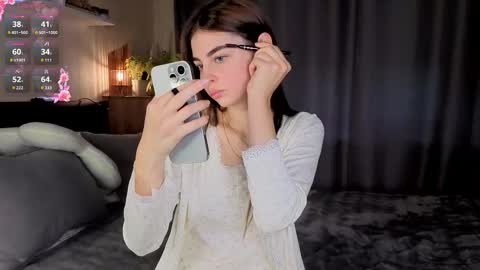 Mary online show from 10/20/25, 07:42