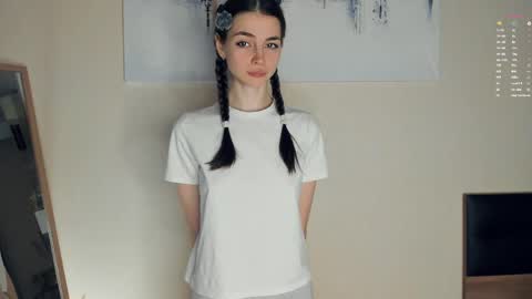 Mary online show from 04/12/26, 07:46