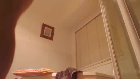 Snapshot of etextratestacle chatting on 09/11/25, 06:41 ET online show from 09/11/25, 06:41