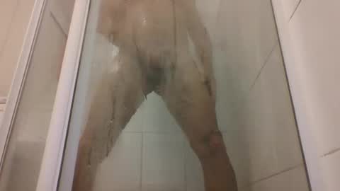 Snapshot of etextratestacle chatting on 10/23/25, 04:50 ET online show from 10/23/25, 04:50