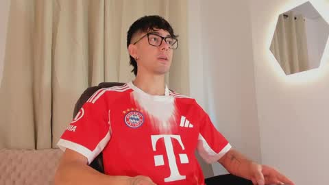 etham_wolf1 online show from 04/07/26, 05:57