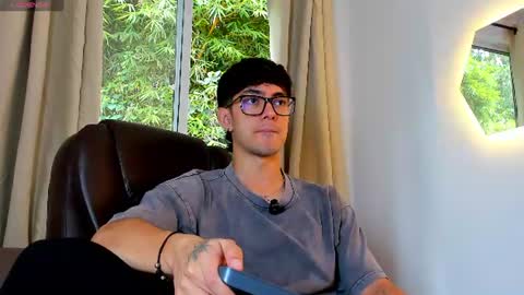 etham_wolf1 online show from 07/10/26, 06:43