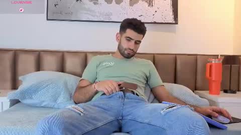Ethan online show from 06/25/26, 07:07