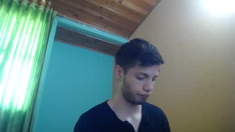 Snapshot of ethan_anavrin chatting on 01/19/25, 03:32 greetings sergi online show from 01/19/25, 03:32