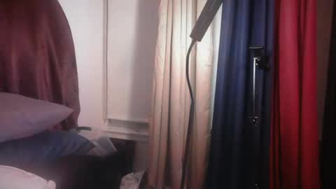 Snapshot of ethan_astrid chatting on 07/19/26, 07:12 Bustedpussy online show from 07/19/26, 07:12
