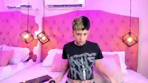 Ethan online show from 07/26/26, 05:48
