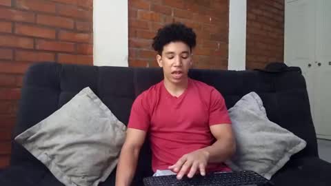 Snapshot of ethan_noir chatting on 02/01/25, 07:13 Ethan Noir online show from 02/01/25, 07:13