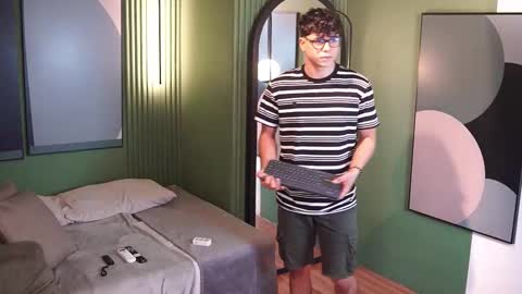 ethan_occonor online show from 10/01/25, 12:55