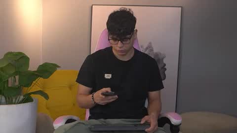 ethan_occonor online show from 11/08/25, 12:27