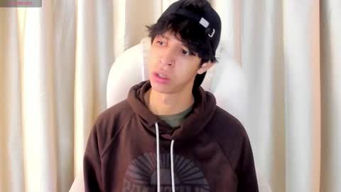 Snapshot of ethan_qop chatting on 03/19/26, 11:25 Ethan online show from 03/19/26, 11:25