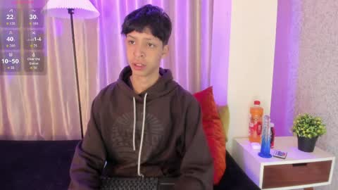 Snapshot of ethan_qop chatting on 04/11/26, 11:36 Ethan online show from 04/11/26, 11:36