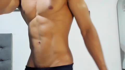 ethan_smitth1 online show from 02/19/25, 12:25