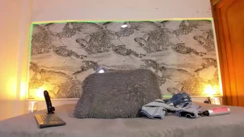 ethan_thouse online show from 10/12/25, 03:38