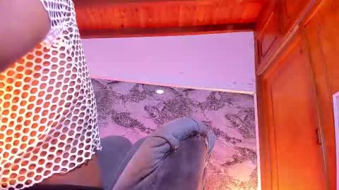 ethan_thouse online show from 12/19/25, 07:10