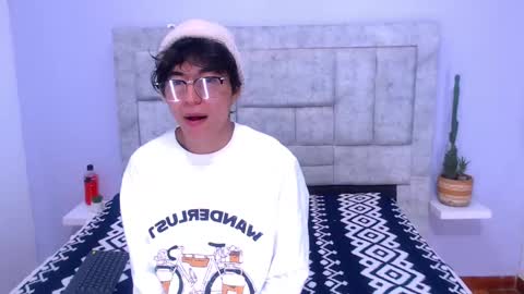 Ethan Villa online show from 02/04/25, 12:55