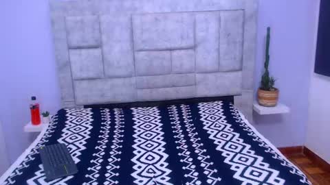 Ethan Villa online show from 02/04/25, 03:57