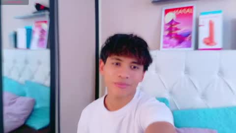 Snapshot of ethan_westt chatting on 06/01/26, 08:43 Ethan online show from 06/01/26, 08:43