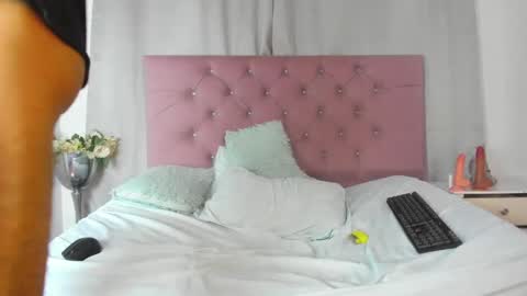 ethanblackwoodd online show from 10/22/25, 07:52