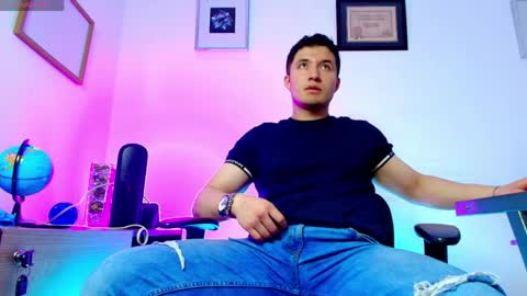 ethanconnor_ online show from 05/25/26, 12:22