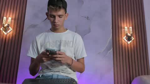 ethanhot_os online show from 04/09/26, 06:24