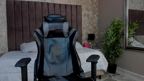 ethanlowell online show from 11/09/25, 04:55