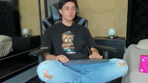 ethanlowell online show from 11/27/25, 05:09