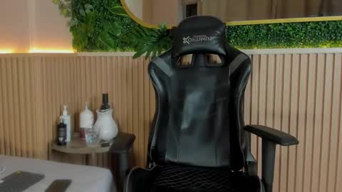 Snapshot of ethanlowell chatting on 02/12/26, 03:34 ethanlowell online show from 02/12/26, 03:34