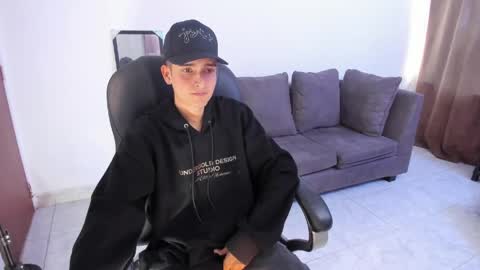 Ethan Boy online show from 04/13/26, 09:42