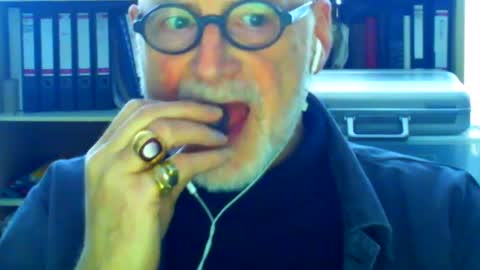 Snapshot of etonne chatting on 02/20/25, 12:04 etonne online show from 02/20/25, 12:04