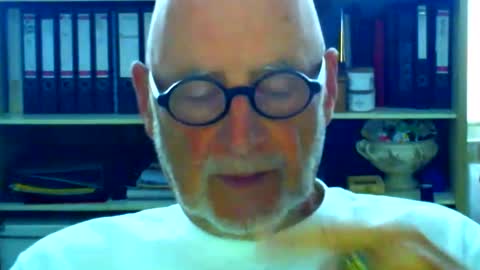 Snapshot of etonne chatting on 09/15/25, 10:04 etonne online show from 09/15/25, 10:04