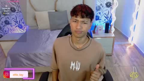 ette online show from 10/16/25, 03:07