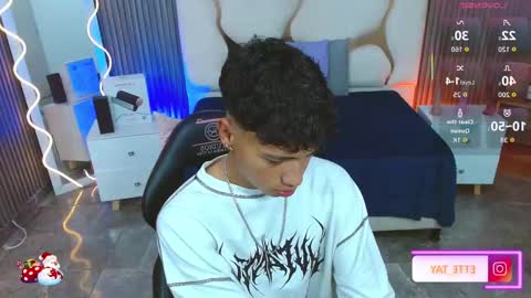 ette online show from 12/04/25, 04:22