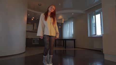 Snapshot of eugenecristino chatting on 10/03/25, 11:51 Lillie here and its my first day online show from 10/03/25, 11:51