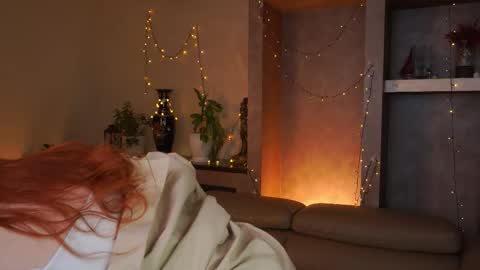 Snapshot of eugenecristino chatting on 11/14/25, 12:04 Lillie here and its my first day online show from 11/14/25, 12:04