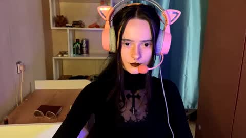 Kate online show from 02/18/26, 11:06