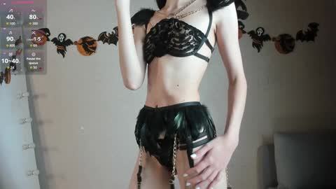 Snapshot of euphoria_life chatting on 10/24/25, 08:05 Molly online show from 10/24/25, 08:05