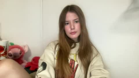 eva8raun online show from 06/12/26, 05:50