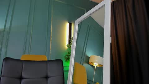 Snapshot of eva__angelic chatting on 12/05/24, 03:39 Eva online show from 12/05/24, 03:39