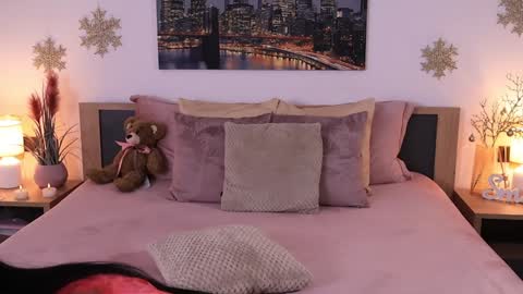 Eva online show from 01/12/25, 11:07