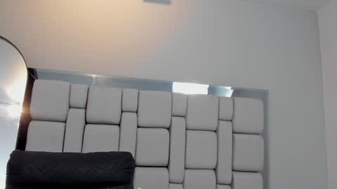 EVA  online show from 01/31/25, 01:01