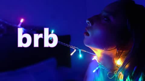 Snapshot of eva_brooks1 chatting on 12/27/24, 12:39 Iris Smile independent model online show from 12/27/24, 12:39