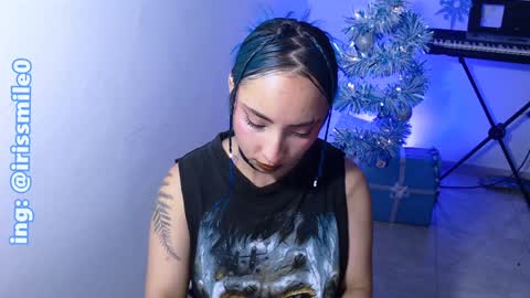 Snapshot of eva_brooks1 chatting on 12/31/24, 12:43 Iris Smile independent model online show from 12/31/24, 12:43