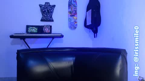 Snapshot of eva_brooks1 chatting on 01/28/25, 01:08 Iris Smile independent model online show from 01/28/25, 01:08