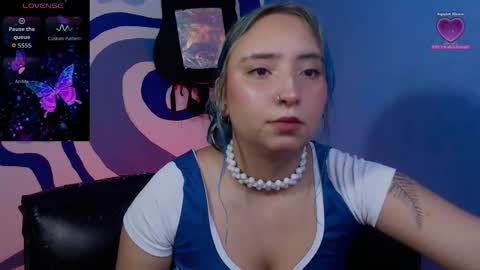 Snapshot of eva_brooks1 chatting on 10/02/25, 12:06 Iris Smile independent model online show from 10/02/25, 12:06