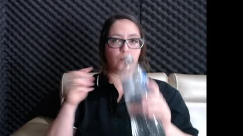 Snapshot of eva_cutie36 chatting on 05/11/26, 01:22 eva online show from 05/11/26, 01:22