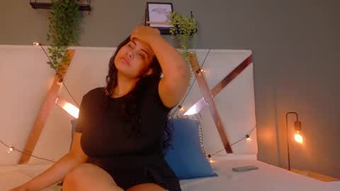 EVA DAEMON  online show from 05/17/26, 12:01