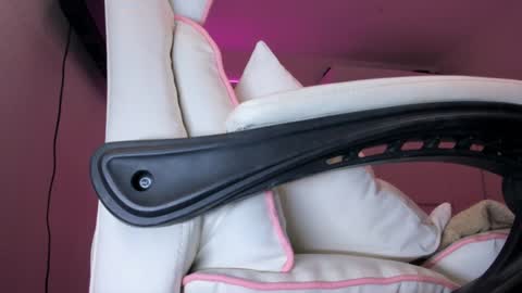 Eva Davis online show from 02/06/25, 01:27