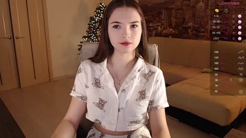 Snapshot of eva_davie chatting on 12/16/24, 01:00 Eva online show from 12/16/24, 01:00