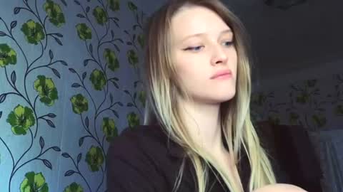 Evvie online show from 06/12/26, 06:34