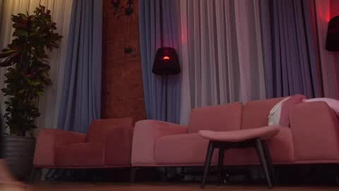 Eva online show from 02/27/25, 02:32